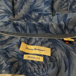 Tommy Bahama Blue Casual Button Down Shirt